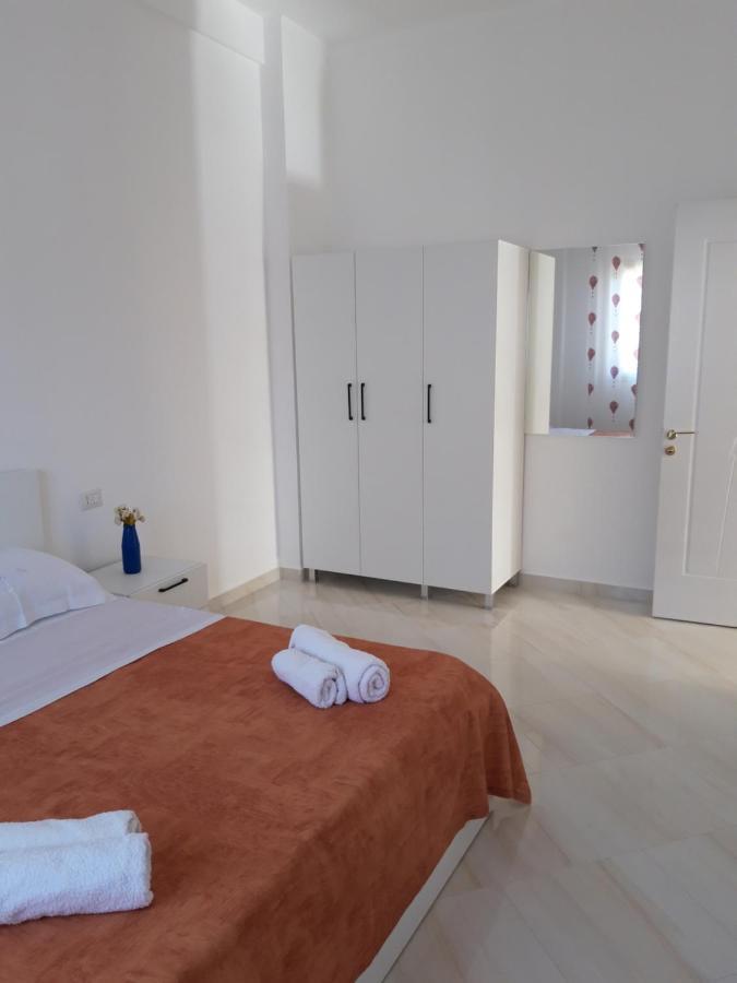 Villa Fredi Orikum Eksteriør bilde